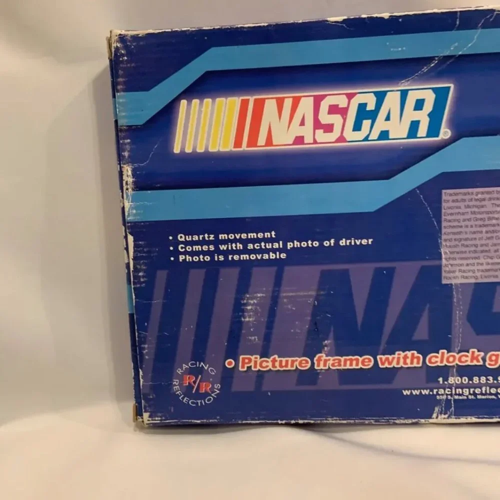 NASCAR #20 Tony Stewart Picture Frame & Clock Gift Set 9.5